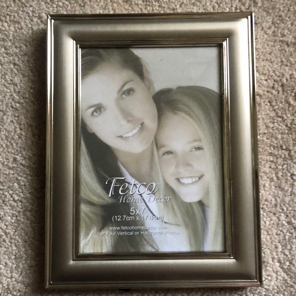 Fetco 5x7 picture frame pewter tone metal new